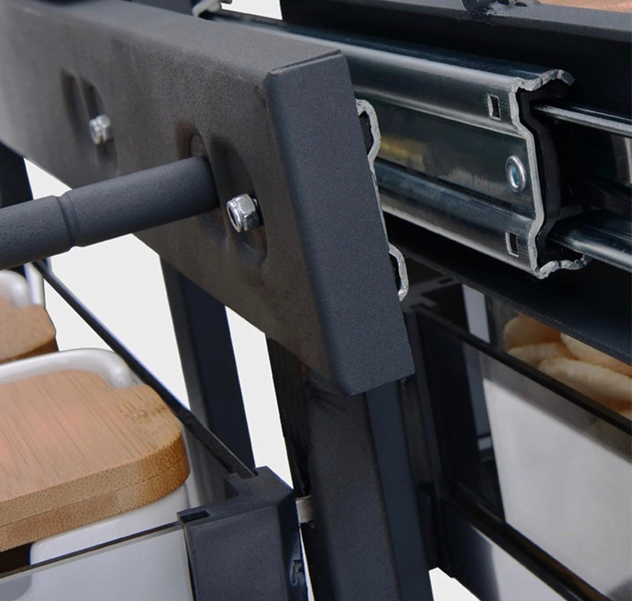 Corner Pull Out Basket